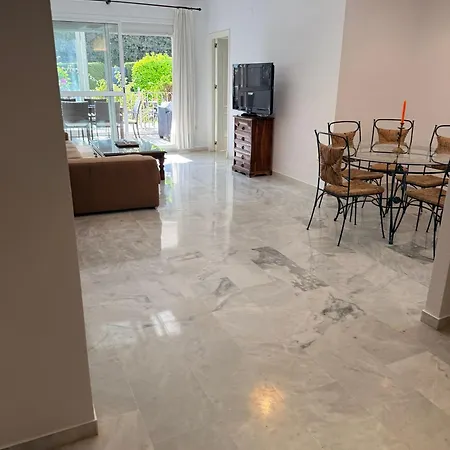 2 Bed Garden Benavista Direct Pool Access Walk To Golf, Tennis & Amenities Apartmán *